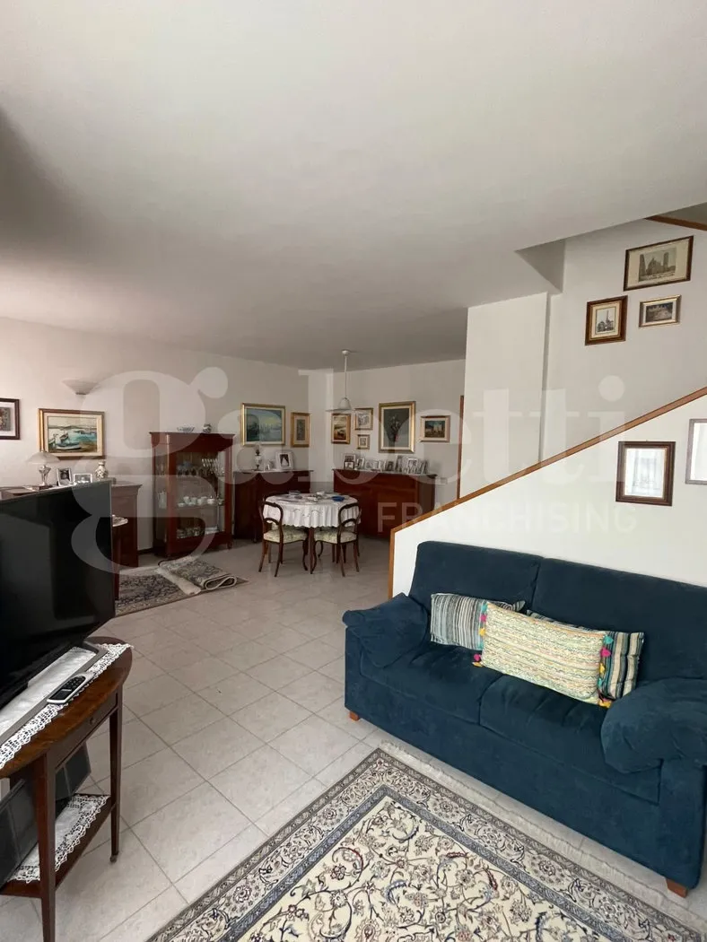 Casa indipendente in vendita a Oristano - foto 5