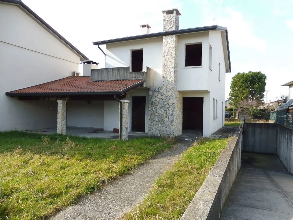 Casa bifamiliare in vendita a Nove - foto 1