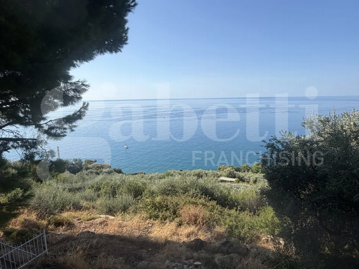 Appartamento in vendita a Cipressa - foto 1