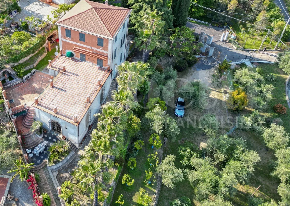 Villetta a schiera in vendita a Taggia - foto 1