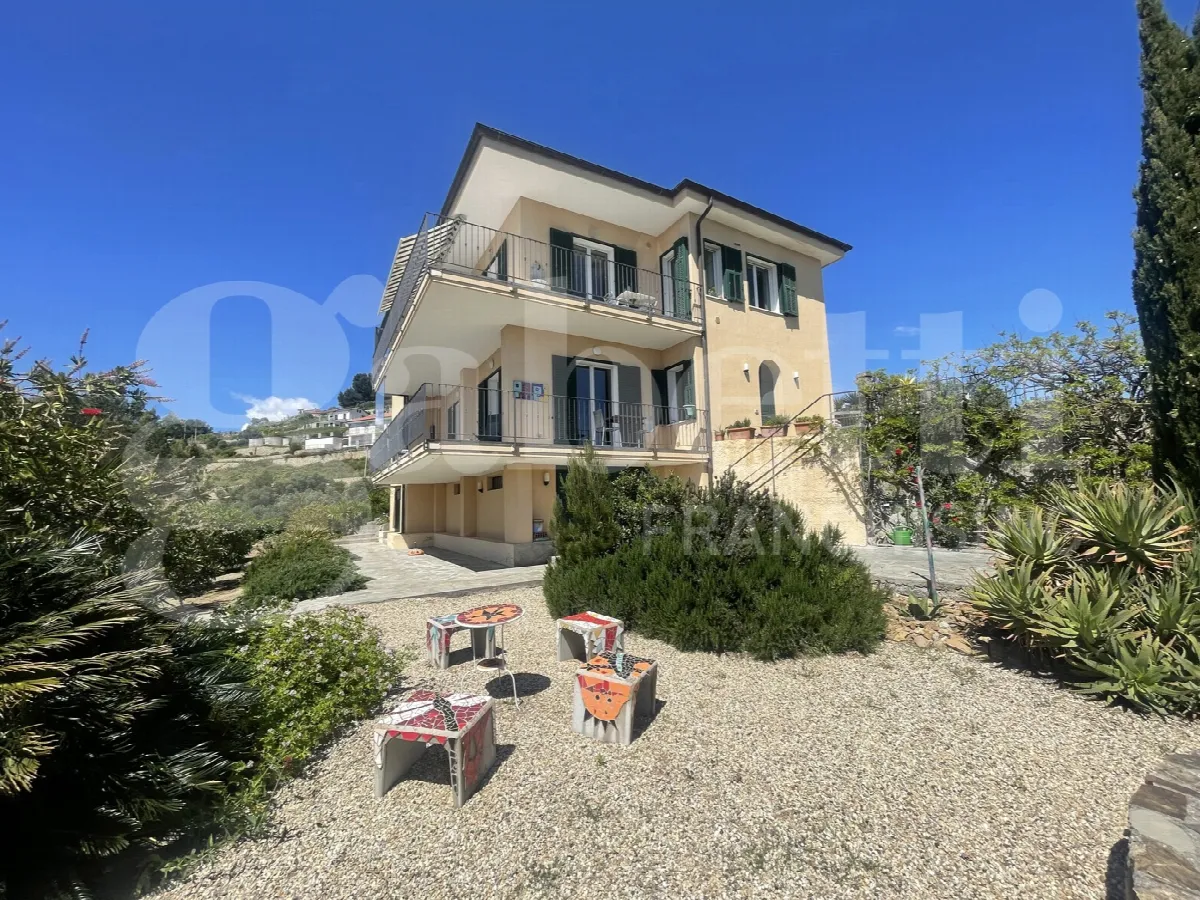 Casa bifamiliare in vendita a Costarainera - foto 1
