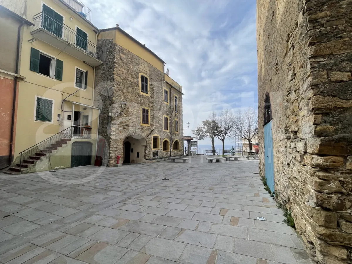 Casa indipendente in vendita a Costarainera - foto 1