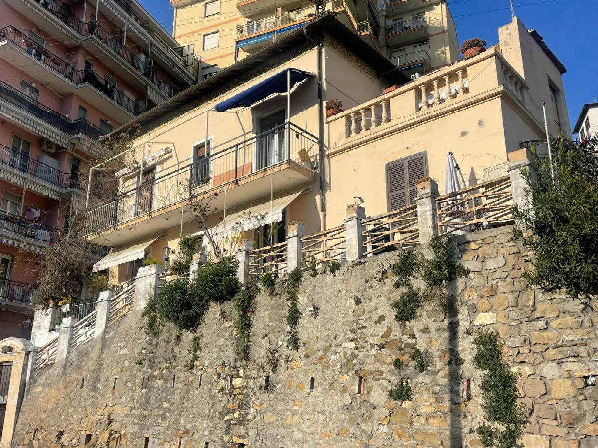 Casa indipendente in vendita a Sanremo - foto 2
