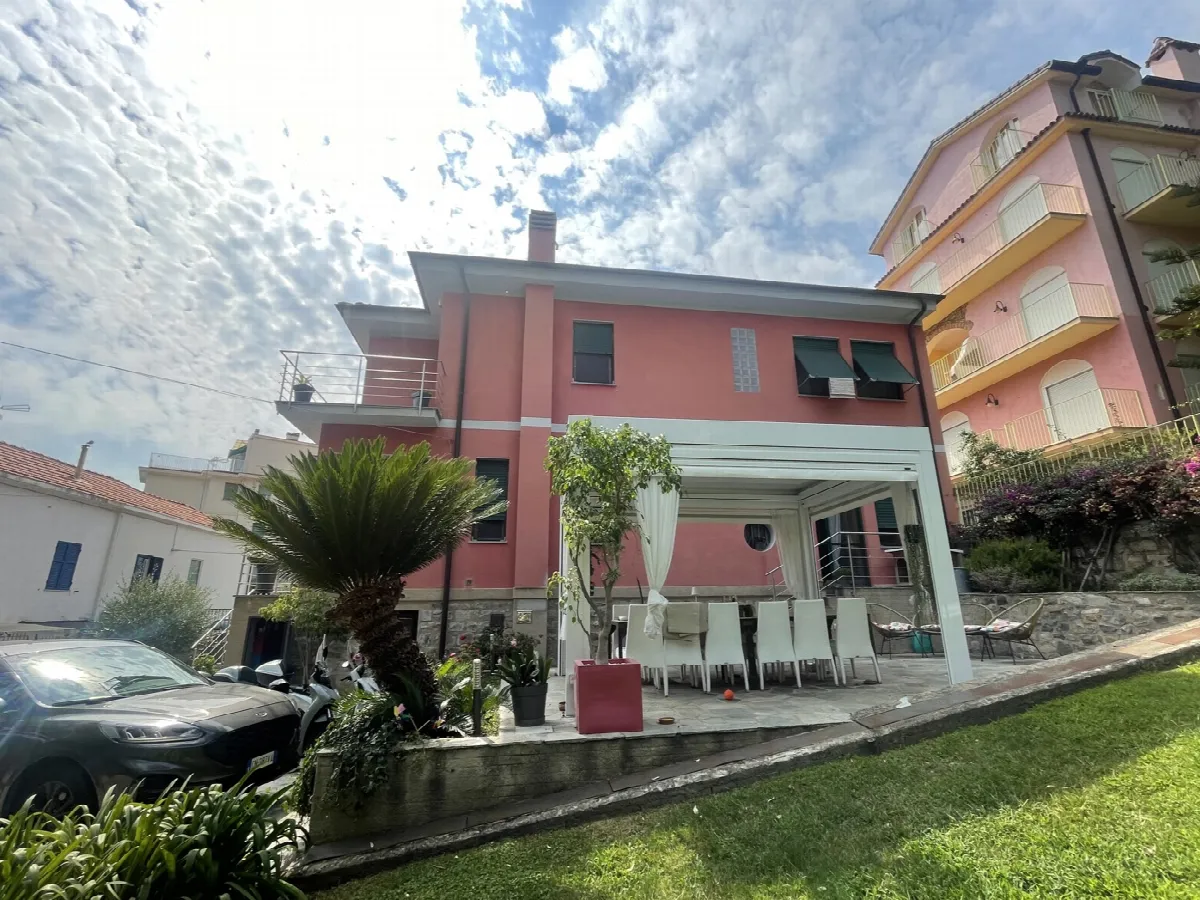 Villa in vendita a Sanremo - foto 1