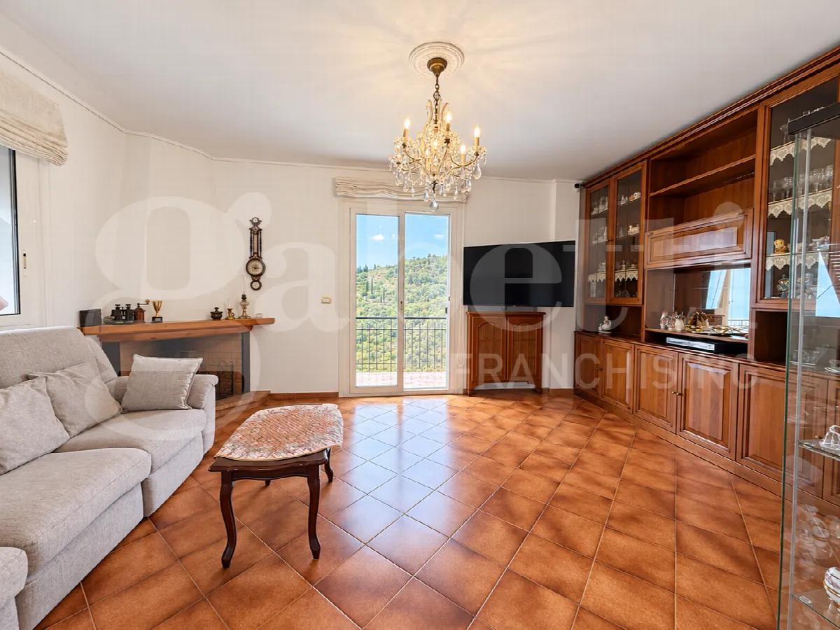 Casa bifamiliare in vendita a Sanremo - foto 1