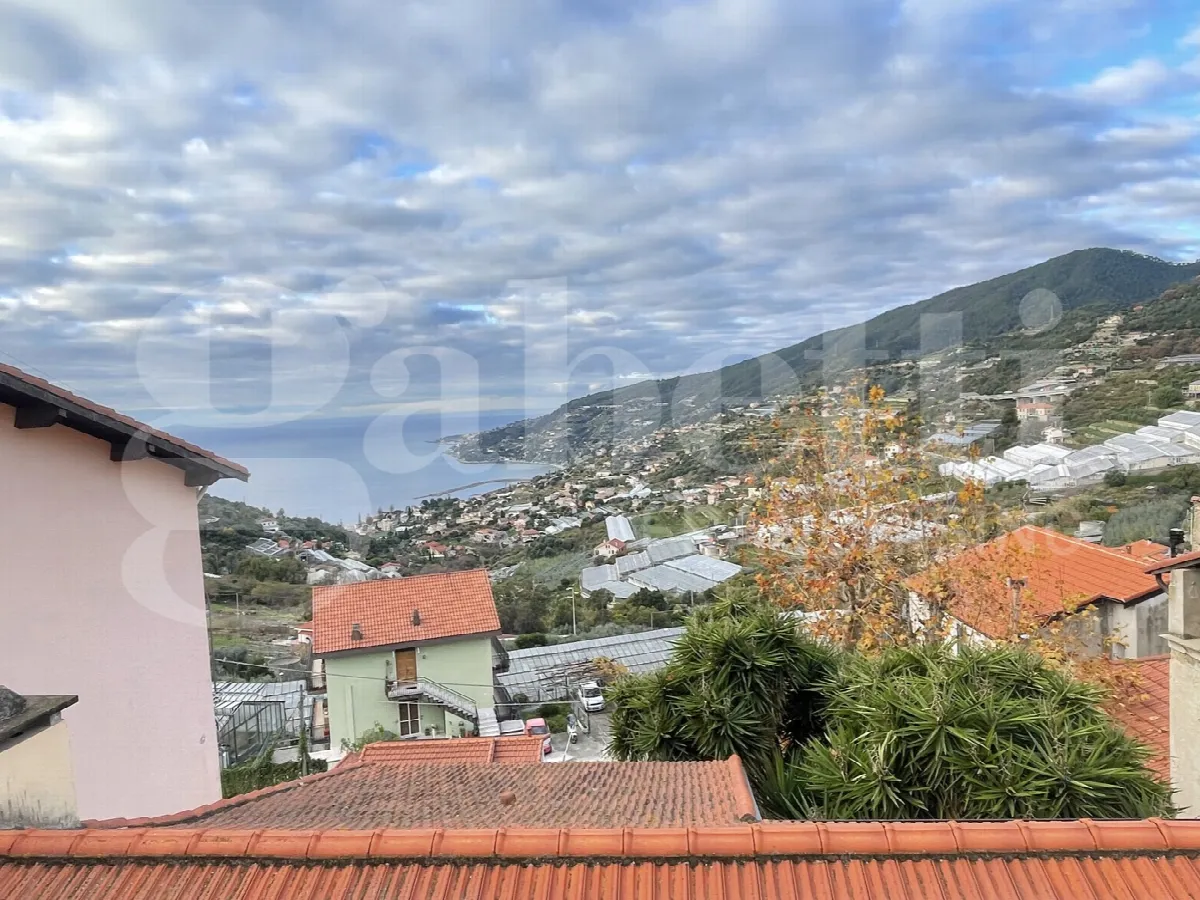 Casa indipendente in vendita a Sanremo - foto 2