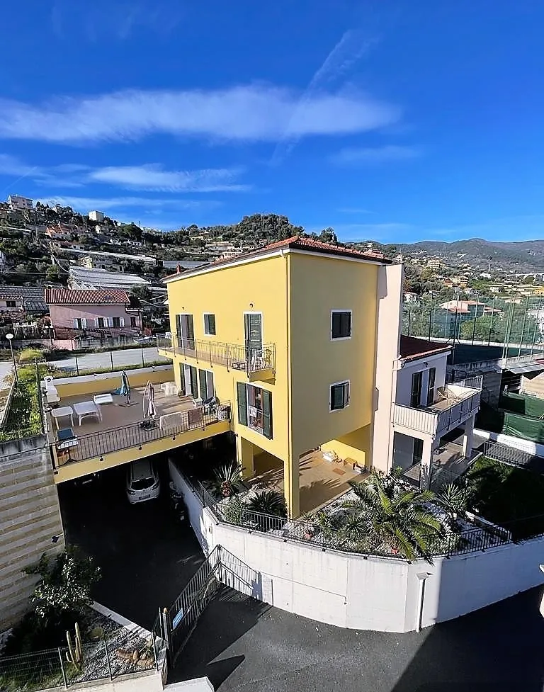 Casa bifamiliare in vendita a Sanremo - foto 1