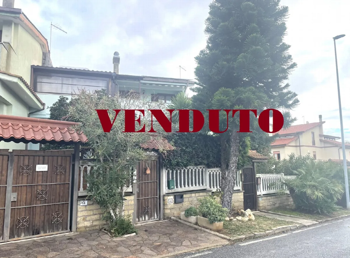 Villetta a schiera in vendita a Cerveteri - foto 1