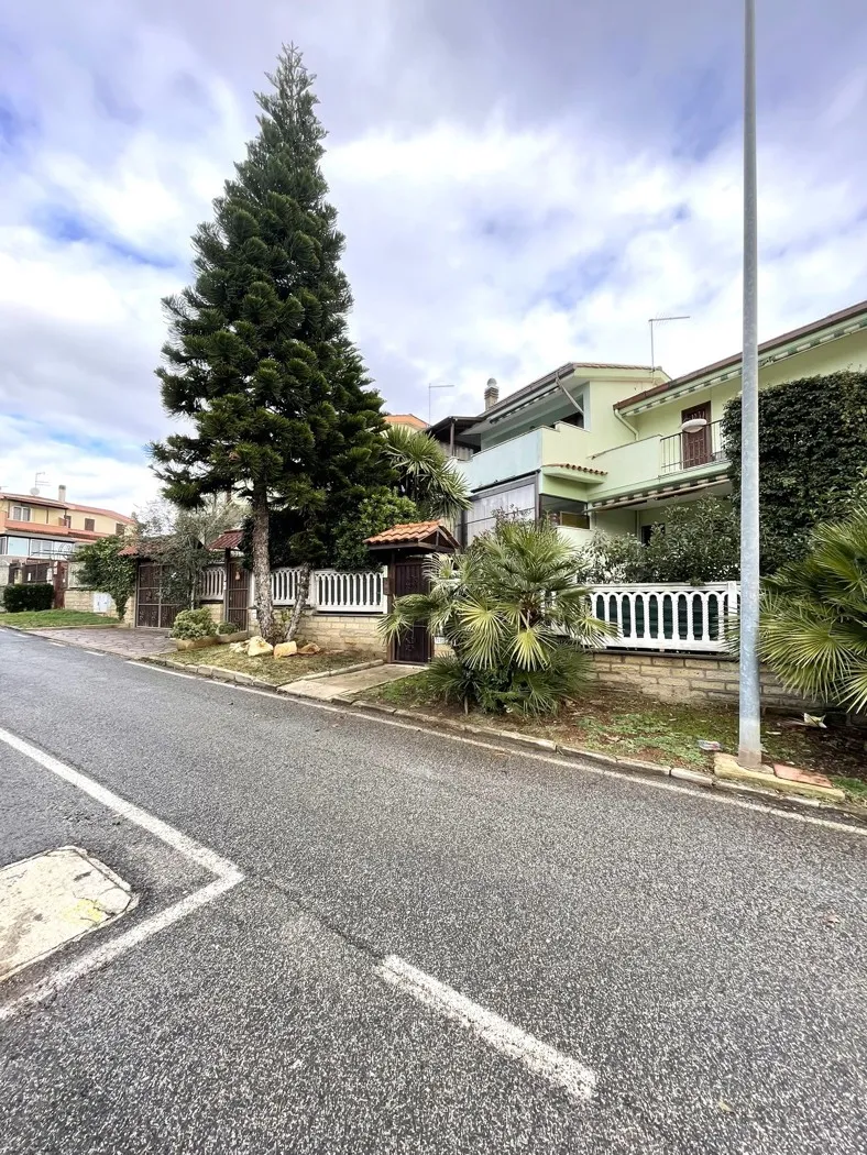 Villetta a schiera in vendita a Cerveteri - foto 2