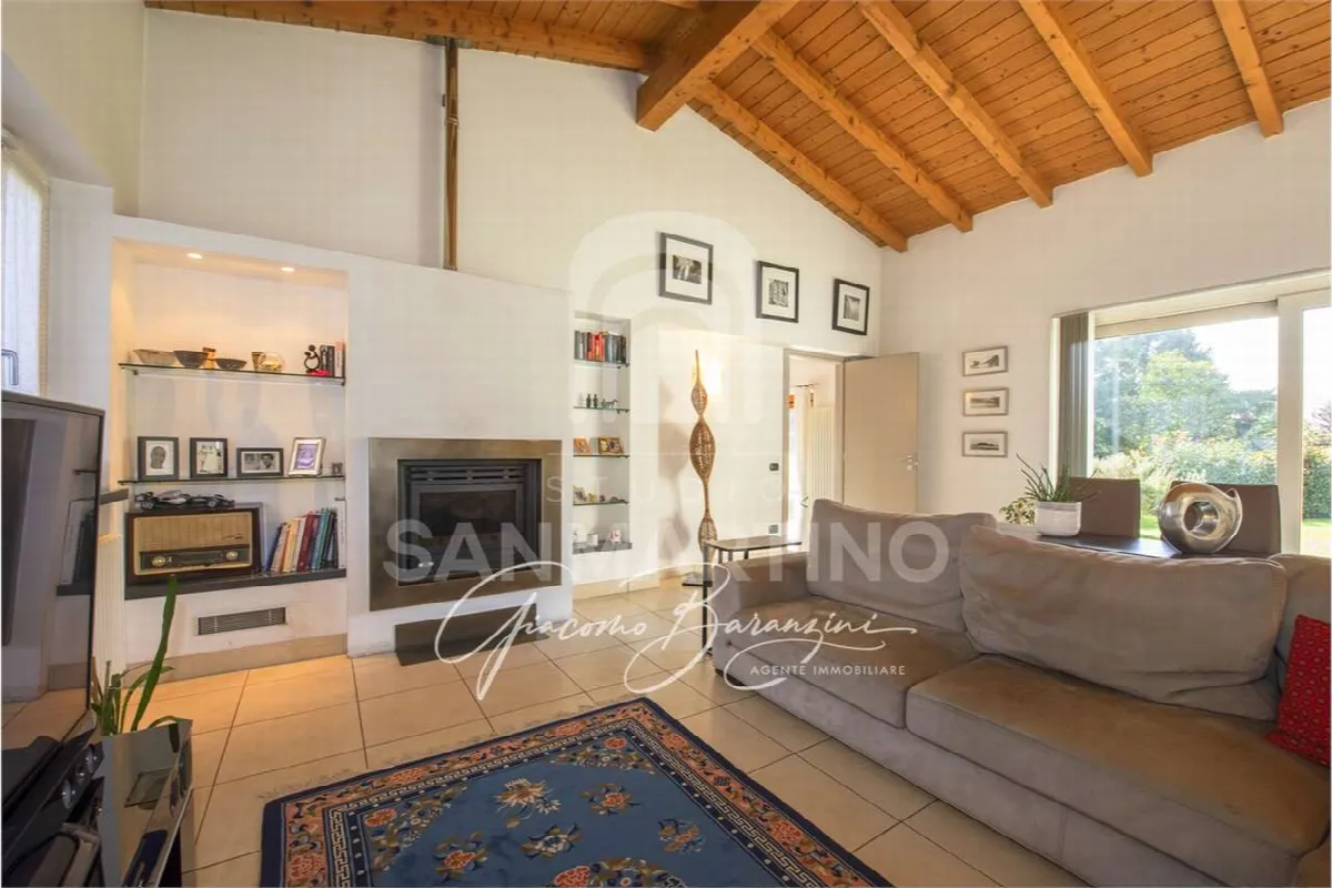 Villa in vendita a Travedona-Monate - foto 2