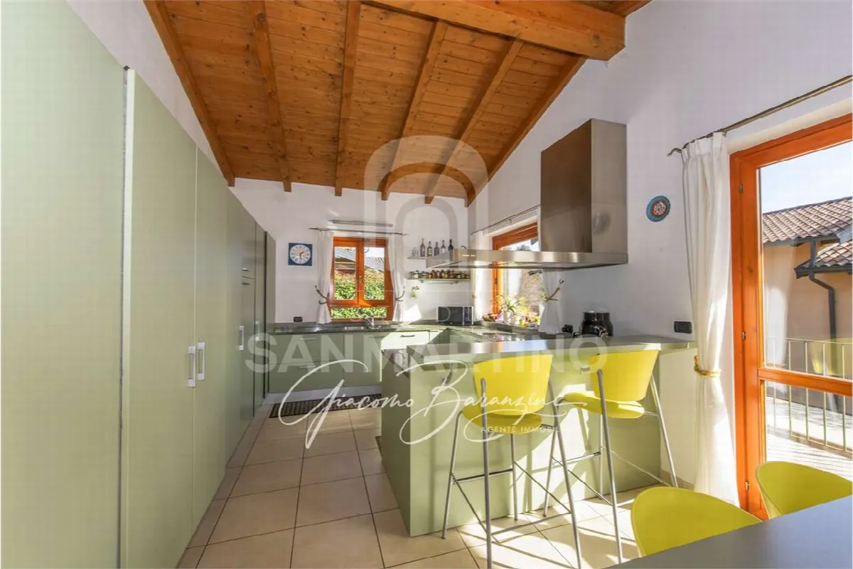 Villa in vendita a Travedona-Monate - foto 7