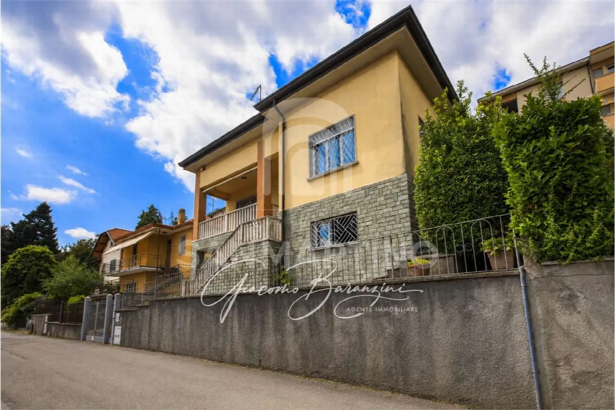 Villa in vendita a Varese - foto 2