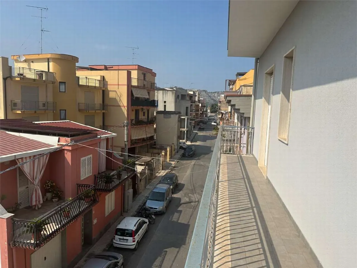 Appartamento in vendita a Floridia - foto 1