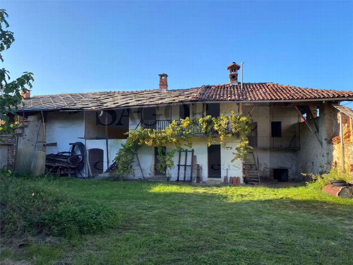 Rustico in vendita a Bricherasio - San Michele - foto 1