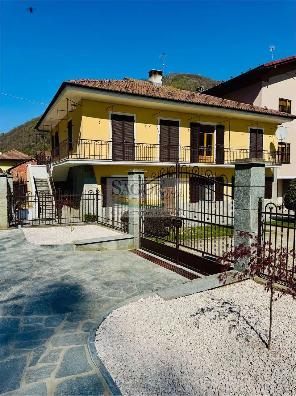 Casa indipendente in vendita a San Germano Chisone - foto 2