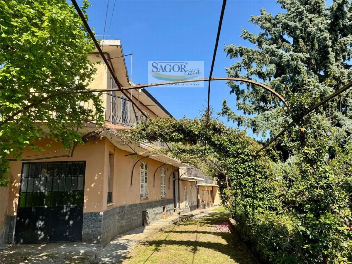Rustico in vendita a Pinerolo - RIVA DI PINEROLO - foto 1