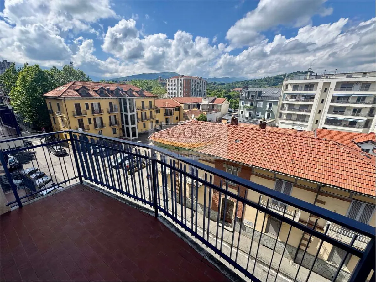 Appartamento in vendita a Pinerolo - CENTRO - foto 1