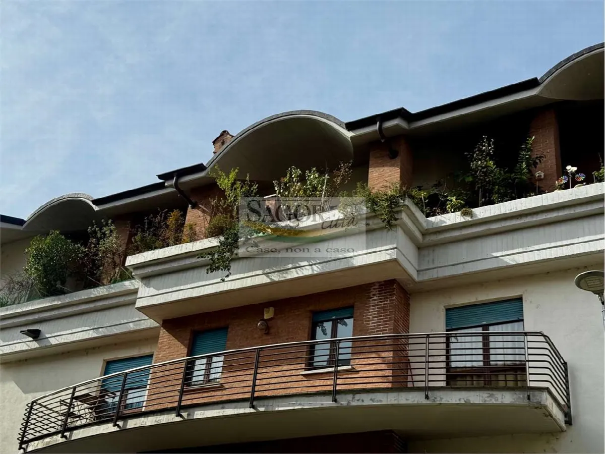 Appartamento in vendita a Pinerolo - CENTRO - foto 1