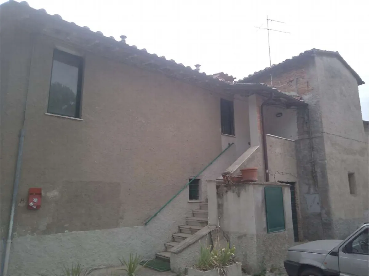 Rustico in vendita a Perugia - s.andrea delle fratte - foto 2