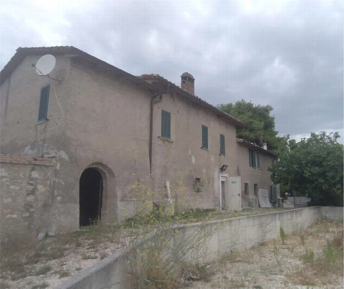Rustico in vendita a Perugia - s.andrea delle fratte - foto 3