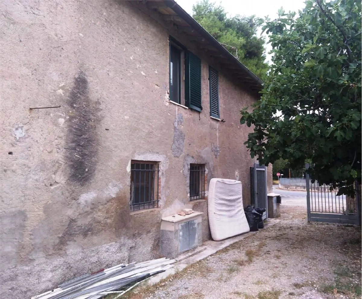 Rustico in vendita a Perugia - s.andrea delle fratte - foto 4