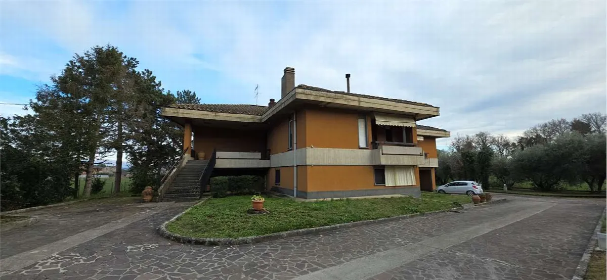 Villa in vendita a Perugia - foto 1