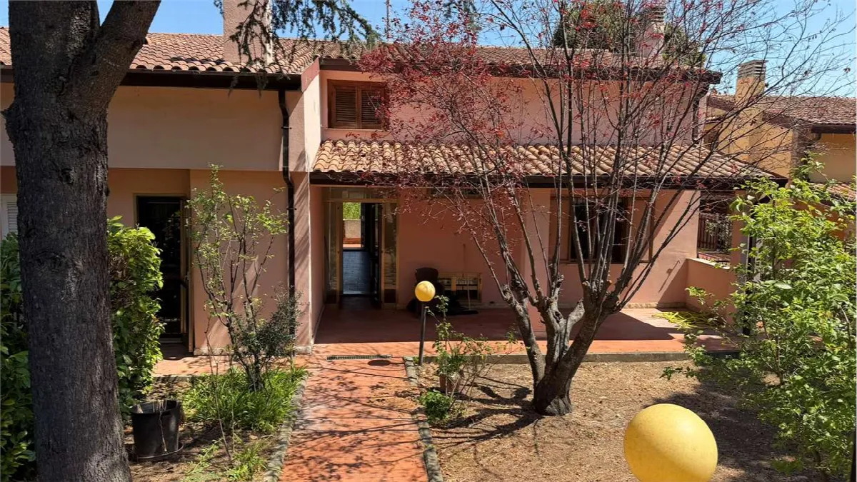 Villa in vendita a Perugia - Lacugnano - foto 1