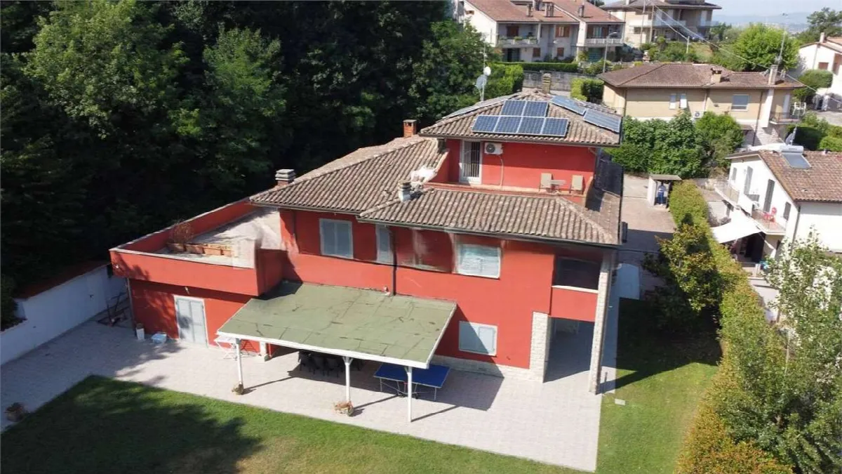 Villa in vendita a Deruta - foto 1