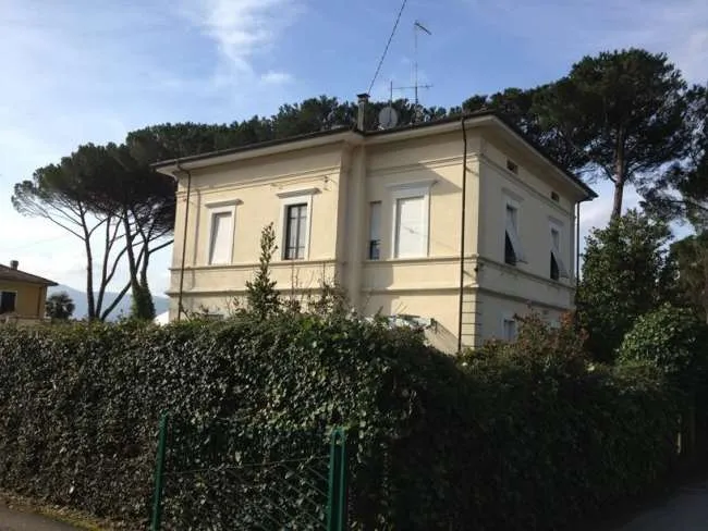 Villa in vendita a Barga - foto 1
