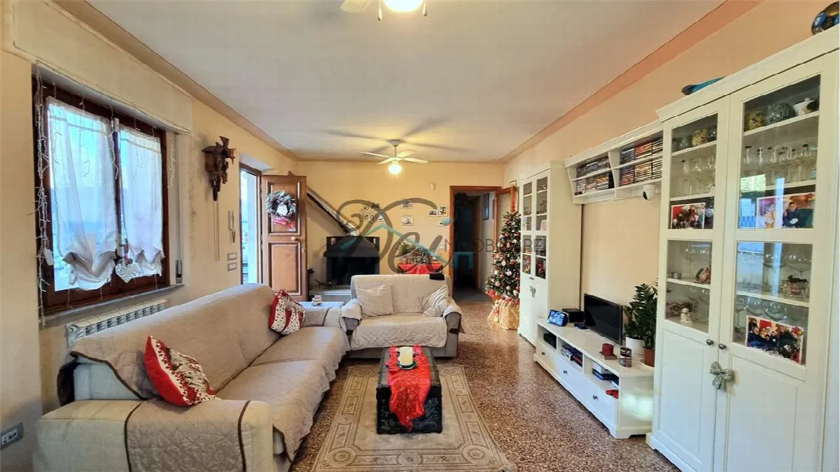 Villa in vendita a Capannori - Segromigno in monte - foto 8