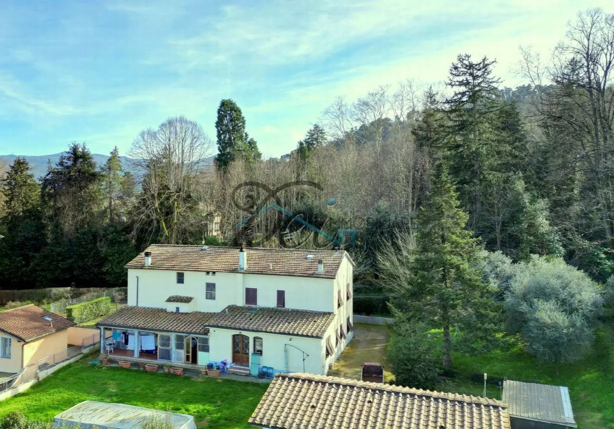 Villa in vendita a Lucca - foto 1