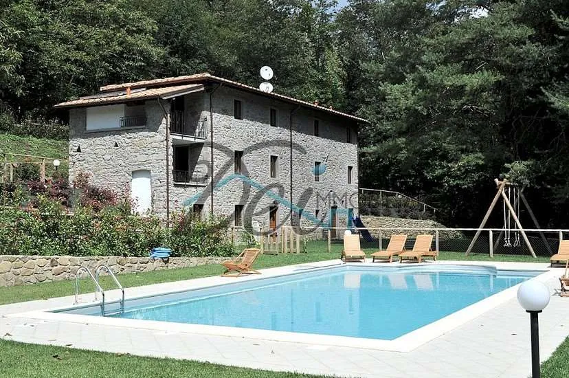 Rustico in vendita a Pescaglia - foto 1