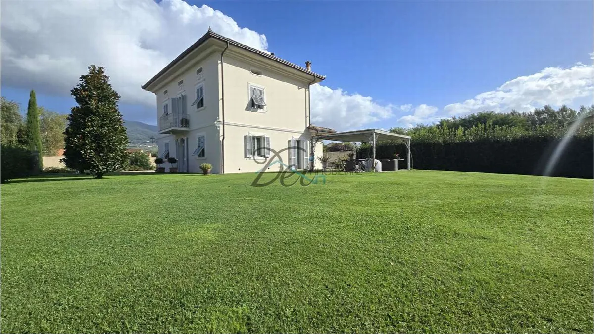 Villa in vendita a Capannori - foto 1