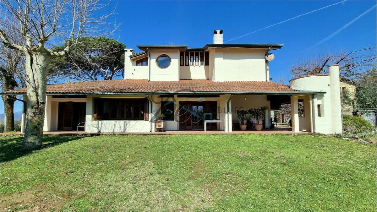 Villa in vendita a Capannori - foto 1