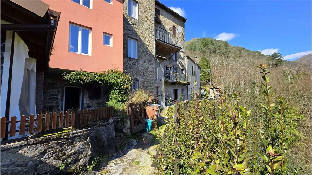 Casa indipendente in vendita a Bagni di Lucca - foto 3