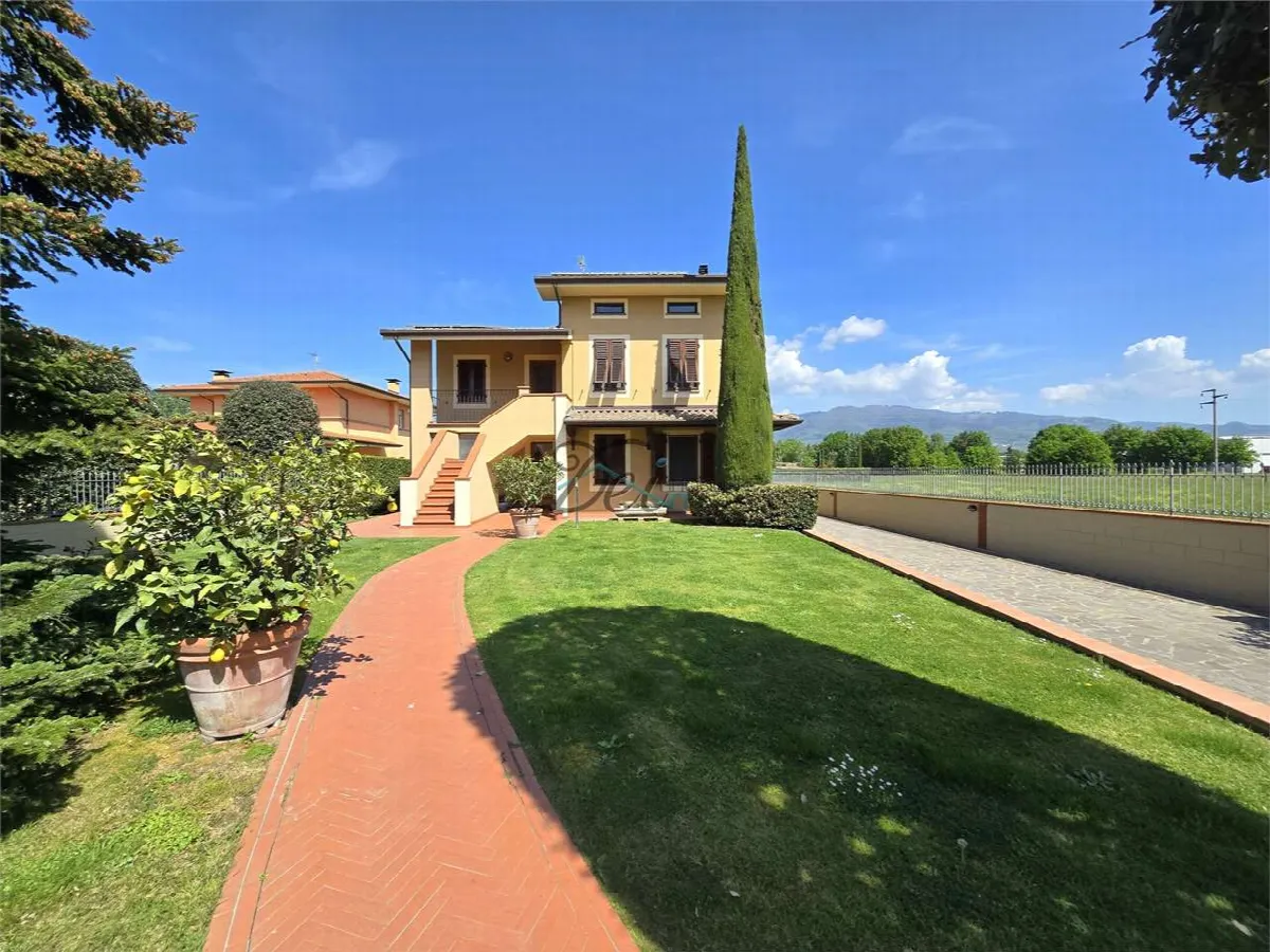 Villa in vendita a Capannori - Lammari - foto 4