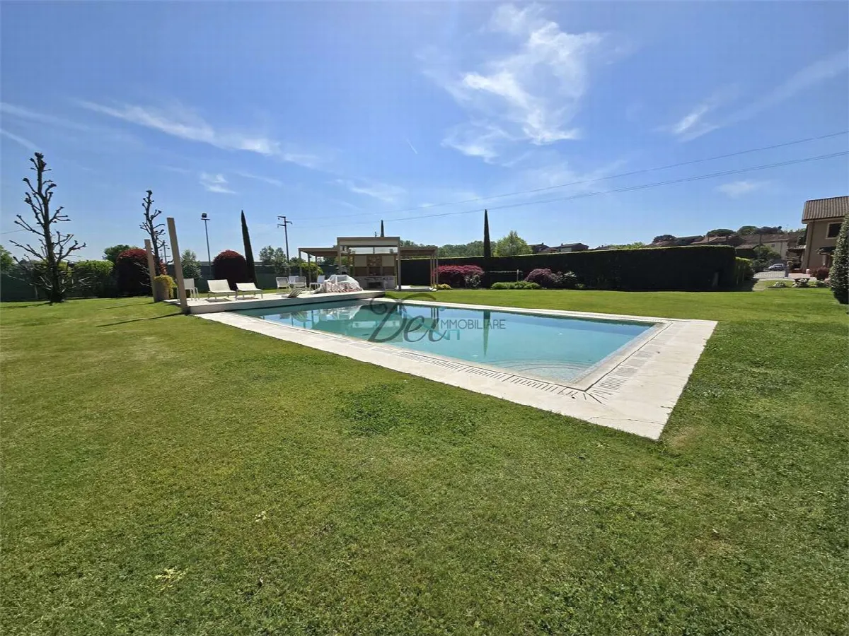 Villa in vendita a Capannori - Lammari - foto 9