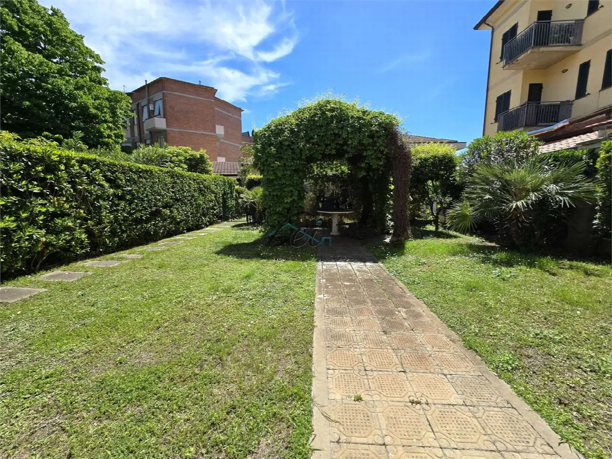 Appartamento in vendita a Camaiore - Lido di Camaiore - foto 1