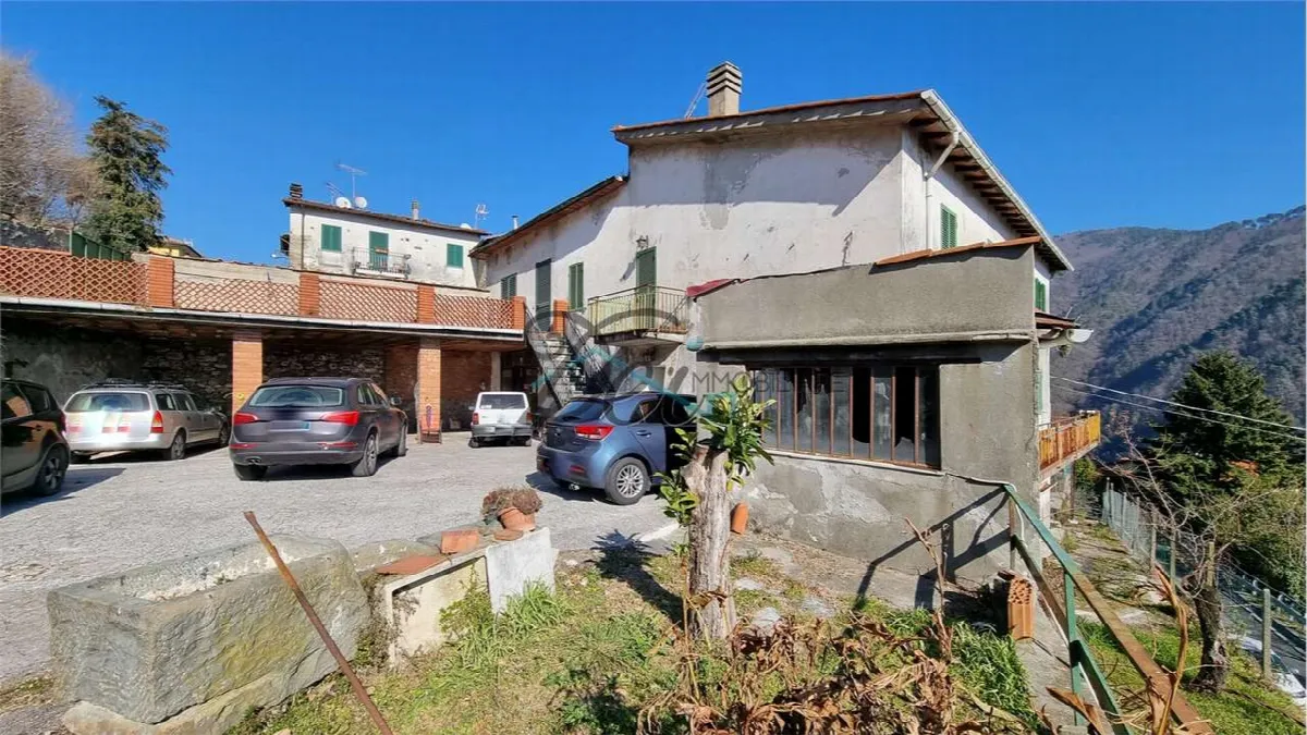 Casa indipendente in vendita a Villa Basilica - foto 2