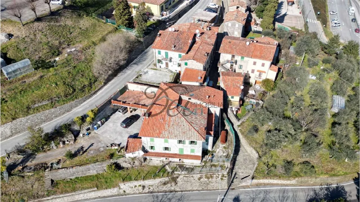 Casa indipendente in vendita a Villa Basilica - foto 3