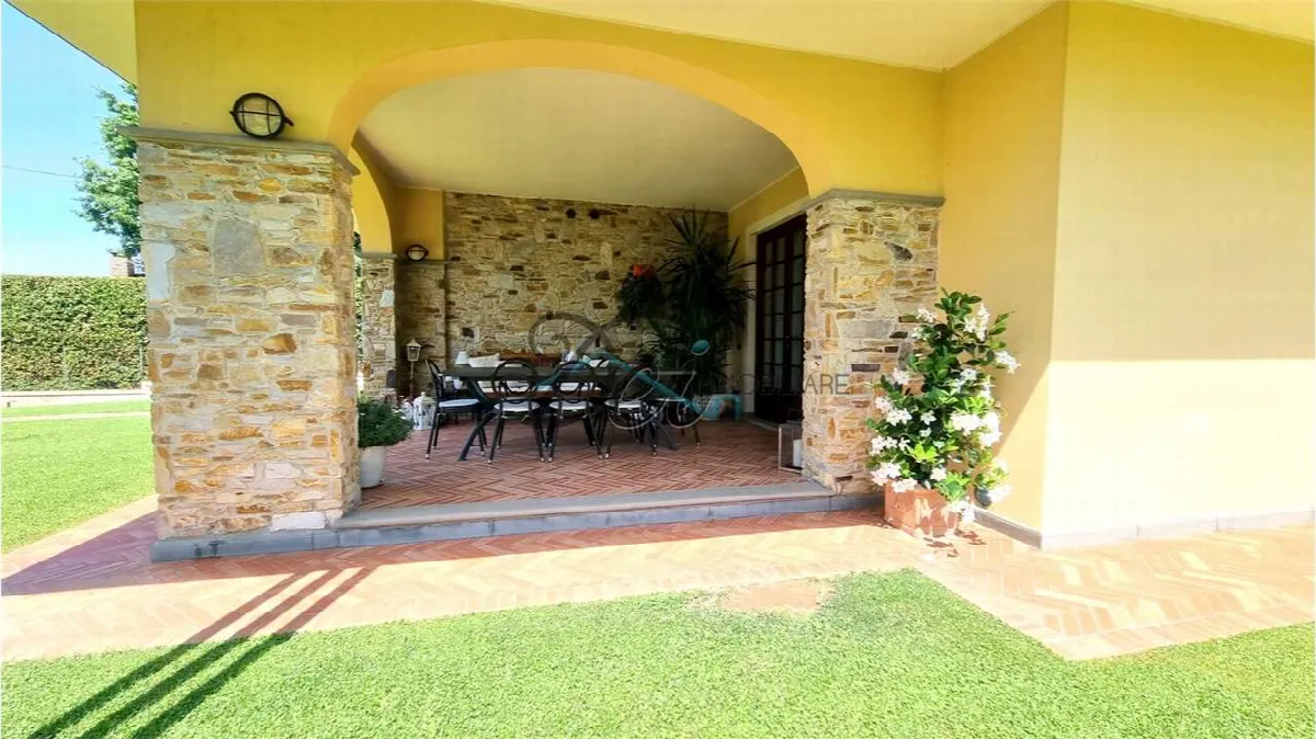 Villa in vendita a Capannori - Segromigno in monte - foto 7