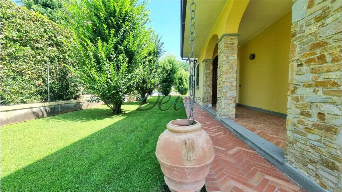 Villa in vendita a Capannori - Segromigno in monte - foto 8