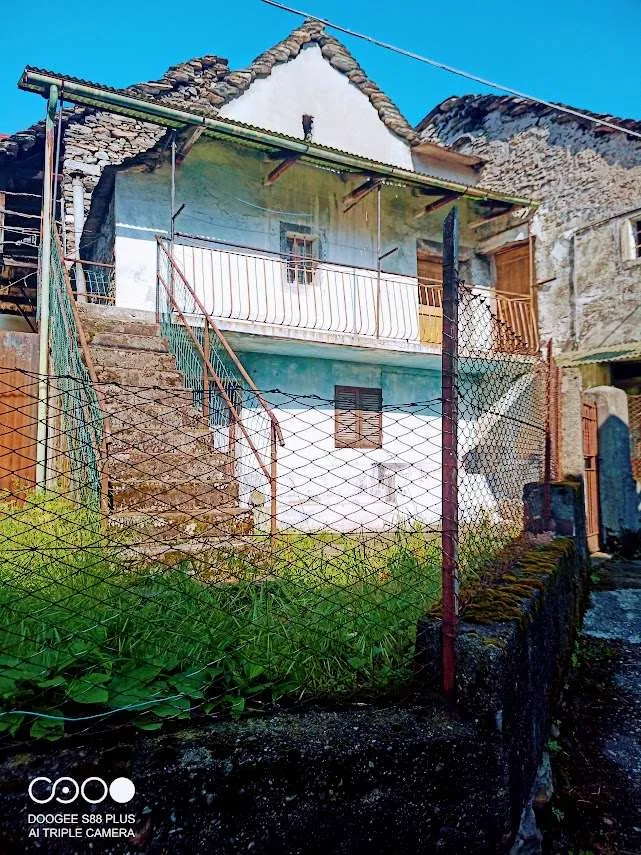 Casa indipendente in vendita a Pieve Vergonte - foto 1
