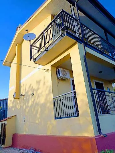 Casa indipendente in vendita a Brancaleone - foto 4
