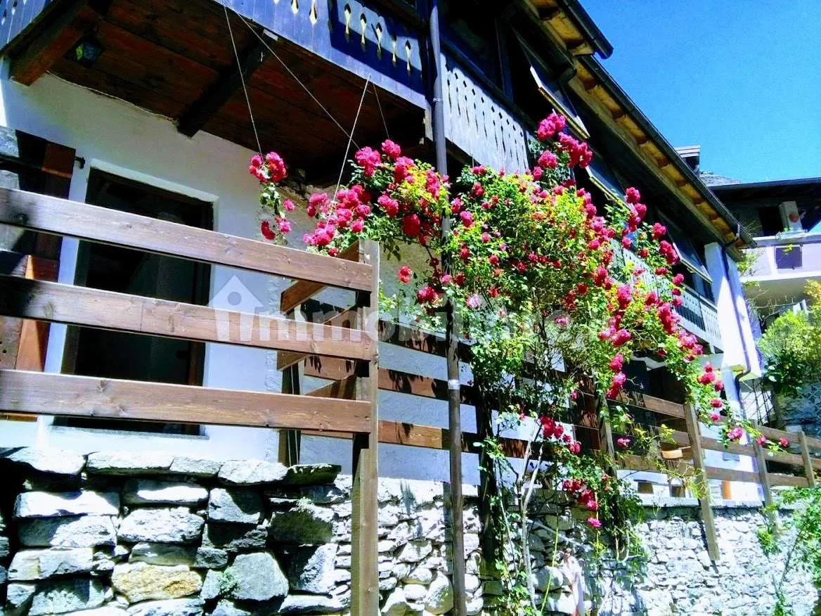 Casa indipendente in vendita a Calasca-Castiglione - foto 2