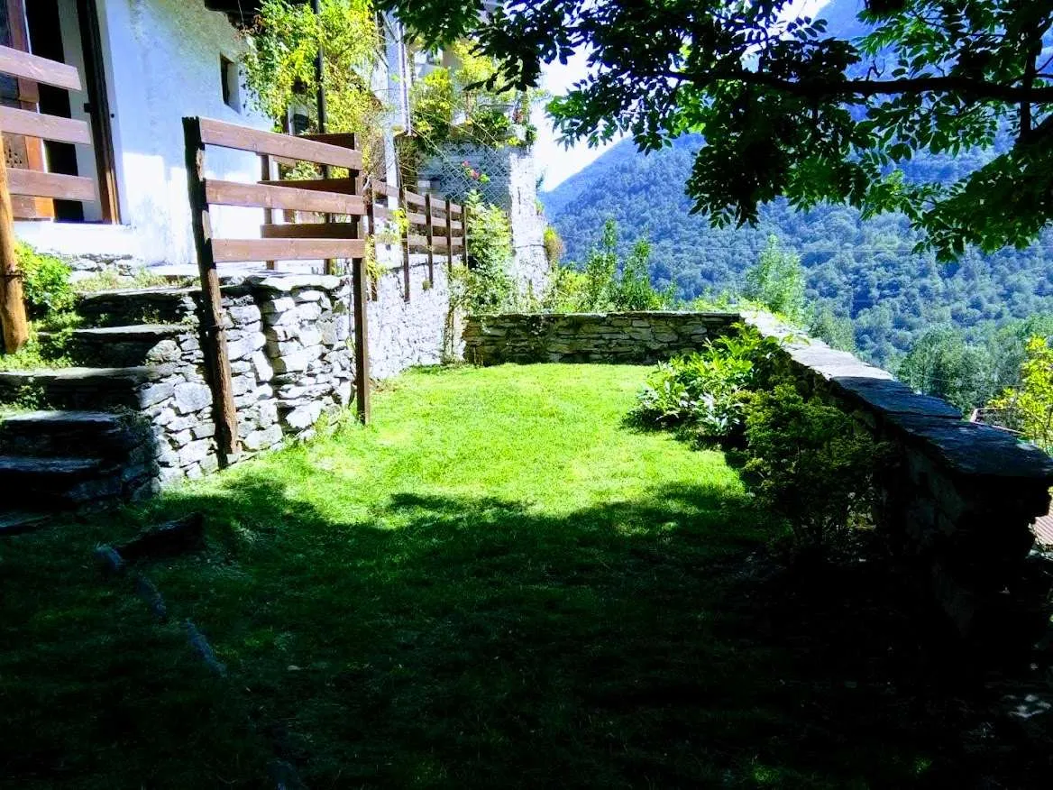 Casa indipendente in vendita a Calasca-Castiglione - foto 6