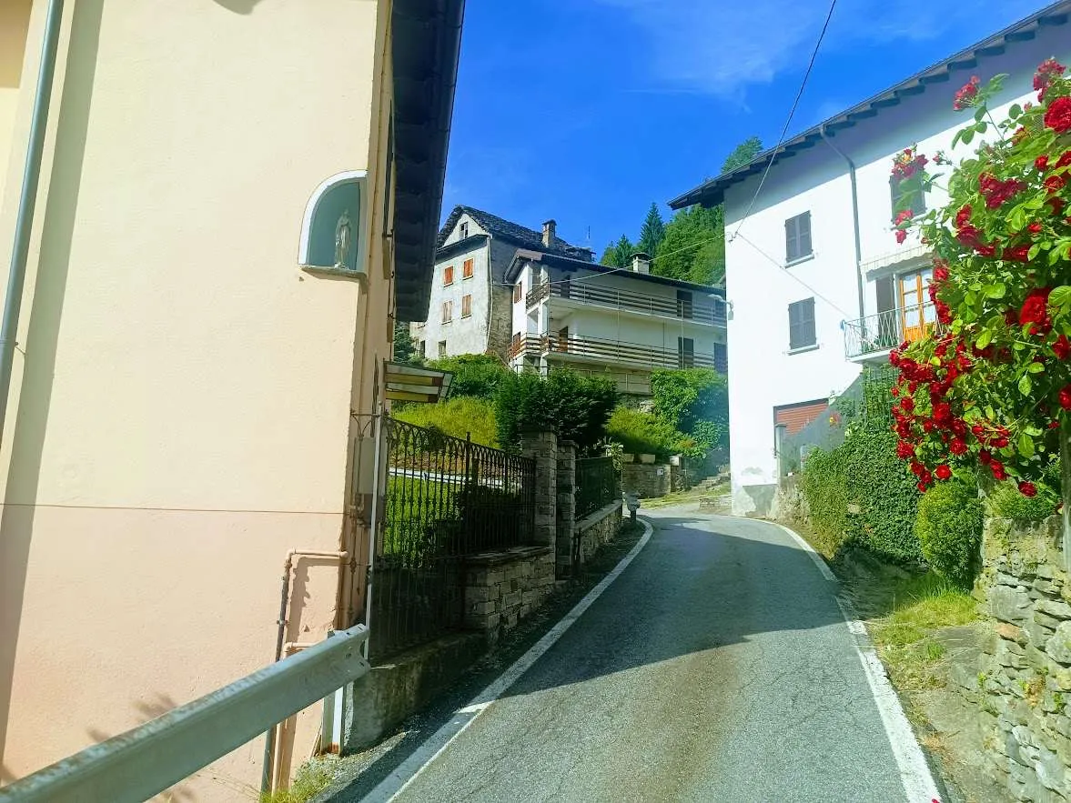 Casa indipendente in vendita a Calasca-Castiglione - foto 8