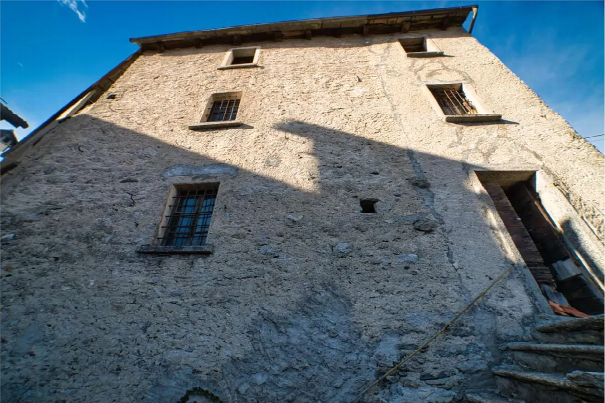 Casa indipendente in vendita a Villette - foto 3