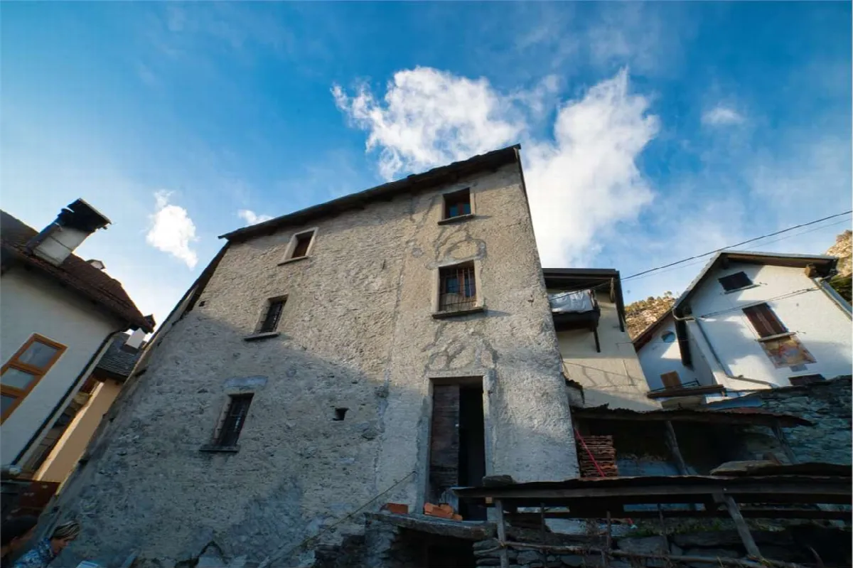 Casa indipendente in vendita a Villette - foto 4
