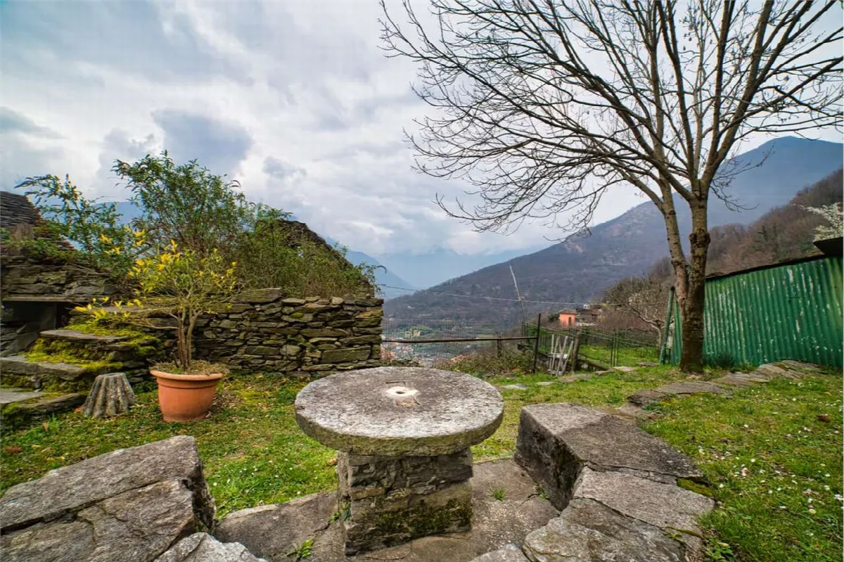 Casa indipendente in vendita a Villadossola - foto 10